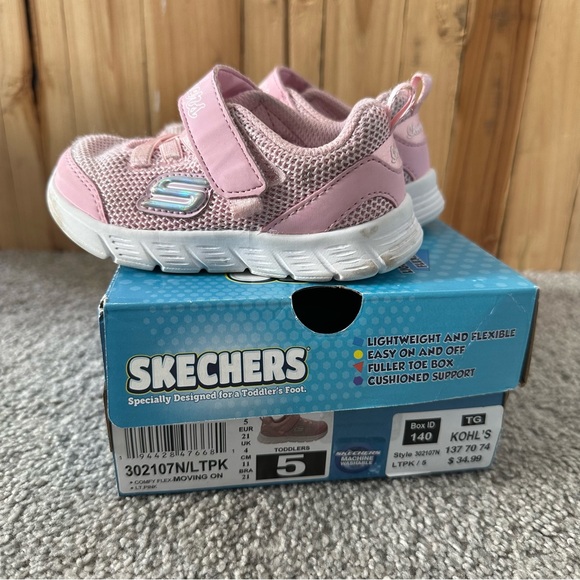 Sketchers pink tennis shoes - Picture 1 of 4